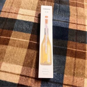 NWT Corkcicle Air Wine Chiller Aerater